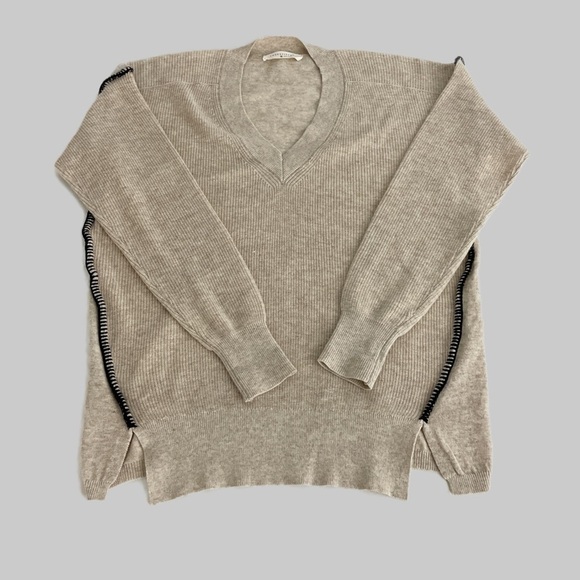 Lovestitch Ren Pullover V-Neck Sweater Size Small Oatmeal/Black Bohemian - Picture 6 of 14